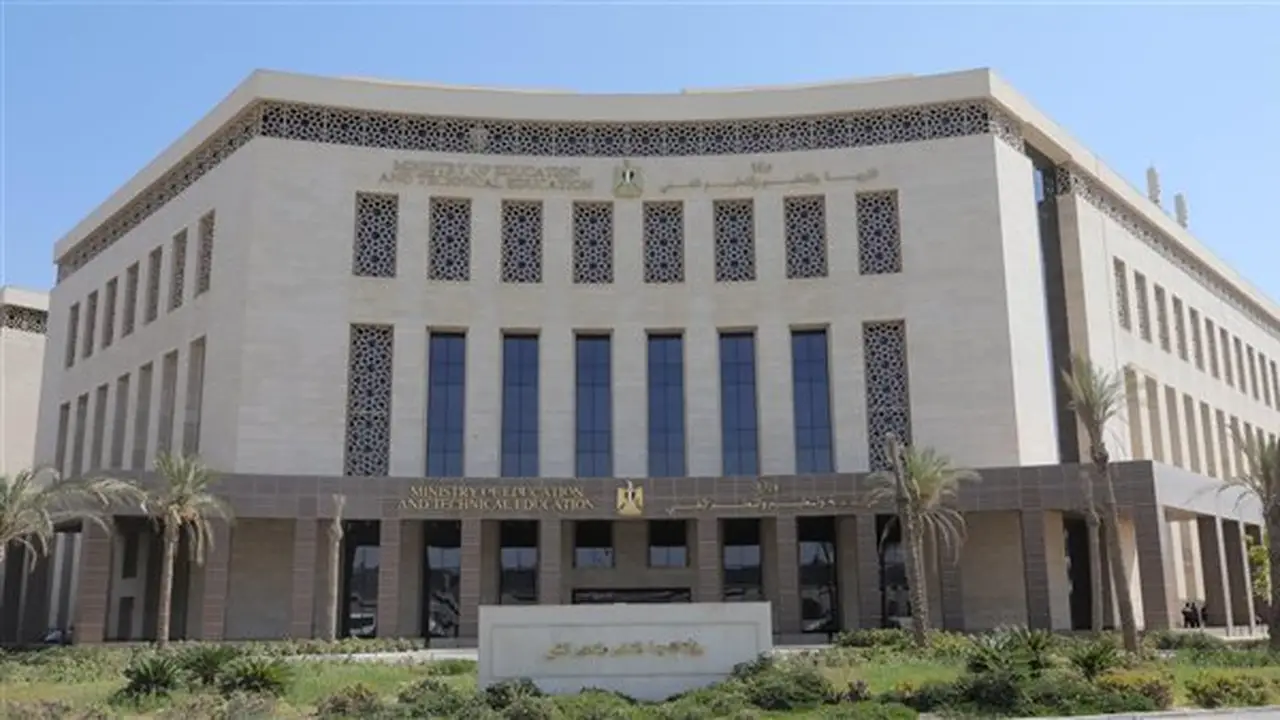 وزارة التعليم تنفي تسريب امتحانات الفيزياء والتاريخ: الأمر مستحيل