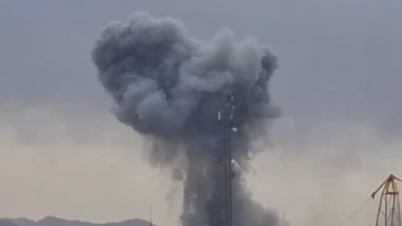 دوّي انفجار قوي في جزيرة قشم الإيرانية ووسائل إعلام تتحدث عن سقوط صاروخ أمريكي