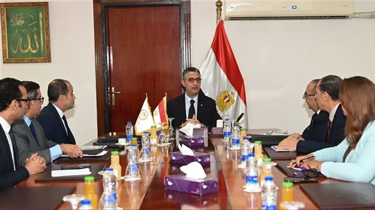 التموين تستكمل صرف مستحقات مزارعي قصب السكر الأسبوع المقبل