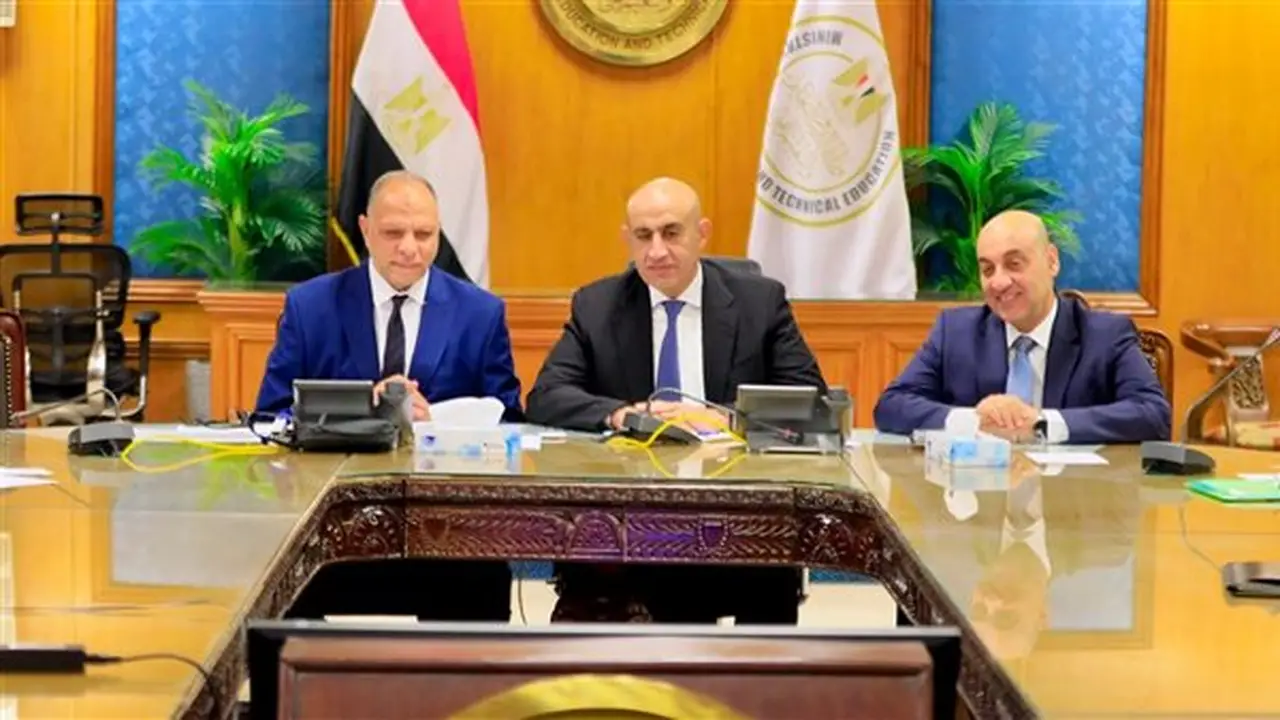 التعليم تنفي تسريب امتحان الرياضيات البحتة لطلاب الثانوية العامة 2026