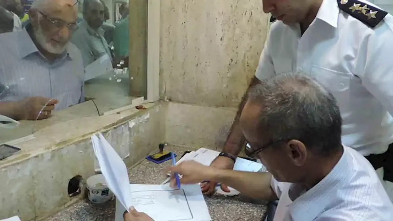 الجوازات تسهل إجراءات كبار السن والحالات الإنسانية في جميع المحافظات