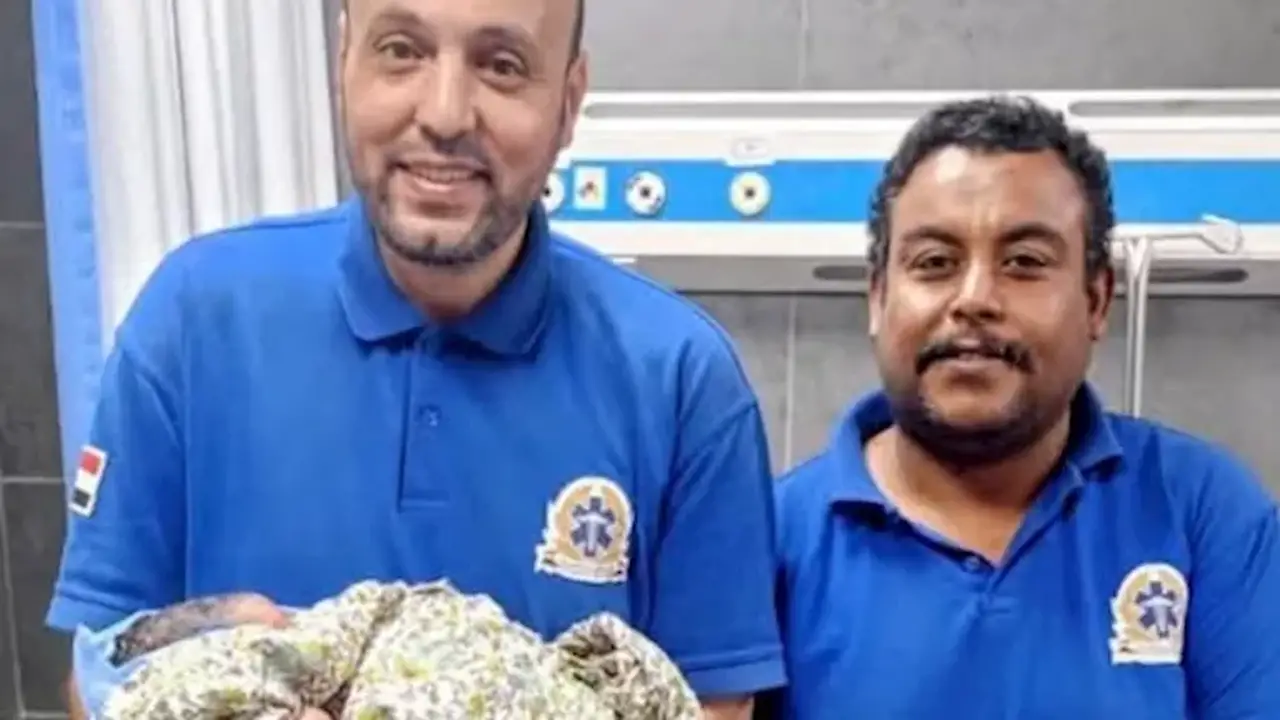 ملحمة إنسانية: طاقم إسعاف يتحول إلى فريق توليد في جبال نويبع