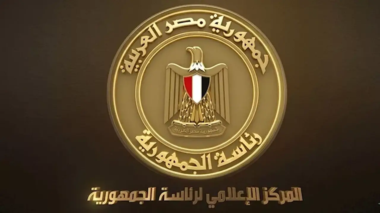 الحكومة توضح حقيقة انتشار الخفافيش في مجموعة السلطان الظاهر برقوق بشارع المعز