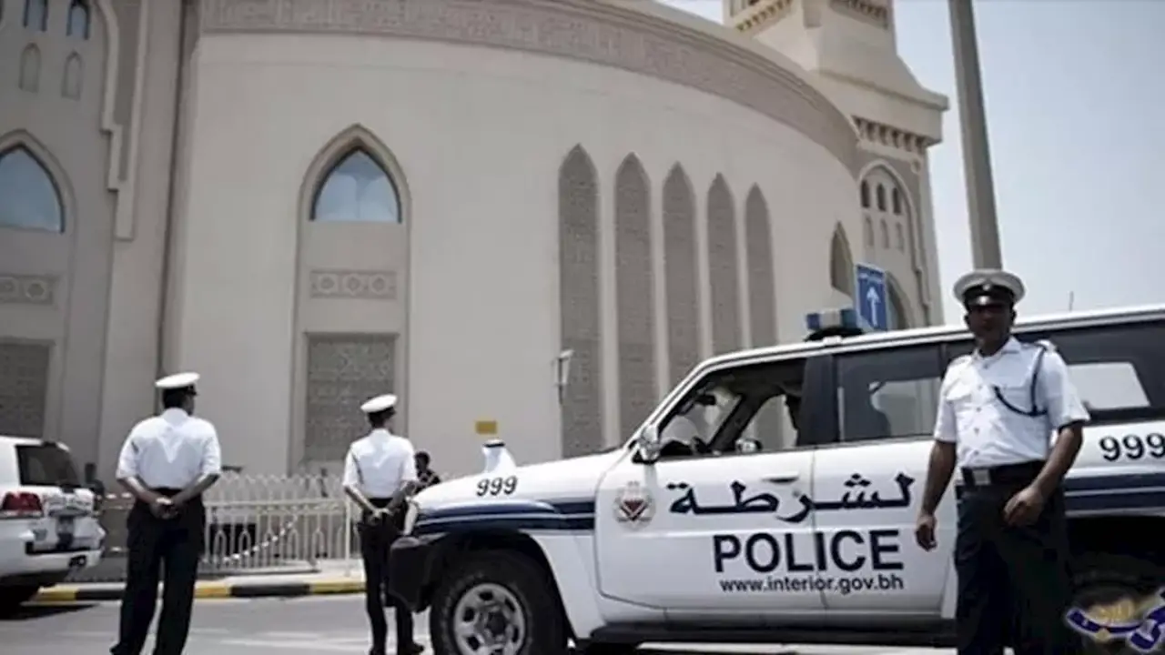 الداخلية البحرينية تُعلن إطلاق صفارات الإنذار وتدعو المواطنين للتوجه إلى أماكن آمنة