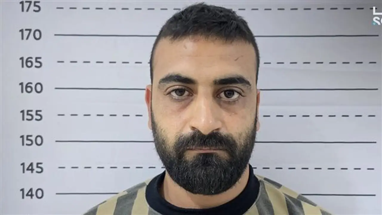 الداخلية السورية تعلن عن توقيف متهم بجرائم حرب خلال حكم النظام السابق
