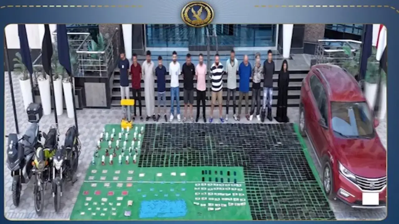 الداخلية: مقتل عنصر إجرامي شديد الخطورة وضبط طن من المخدرات بقيمة 127 مليون جنيه في عدة محافظات
