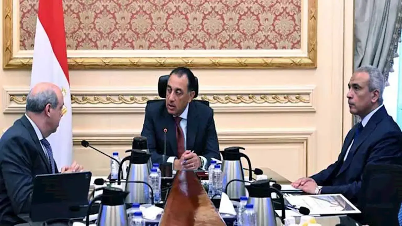 الذكاء الاصطناعي يساهم في تطوير مشروع مبنى الركاب الجديد بمطار القاهرة
