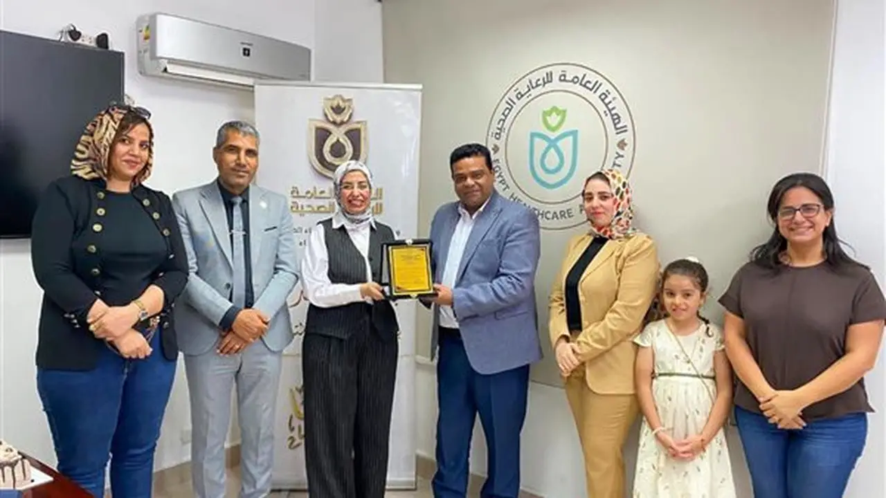 تكريم فريق إدارة دورة الإيرادات بجنوب سيناء لتميزه في تحسين الأداء الصحي