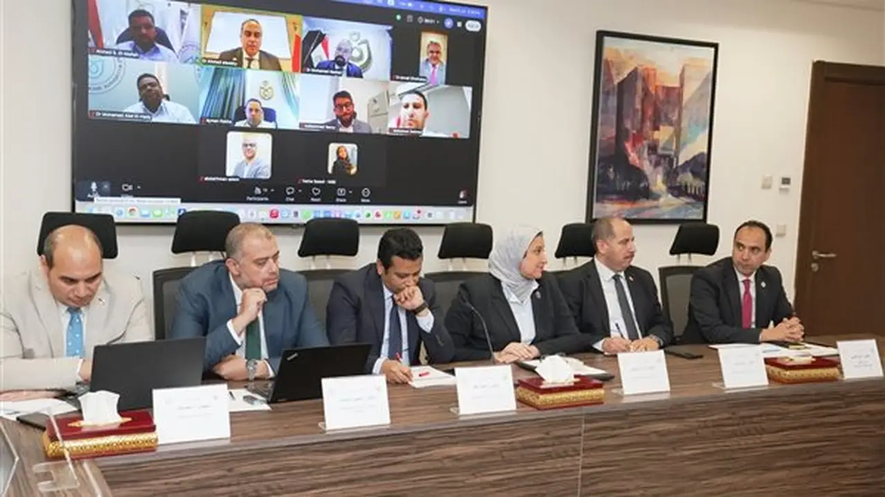 السبكي يتابع أداء التأمين الصحي الشامل في محافظات المرحلة الأولى