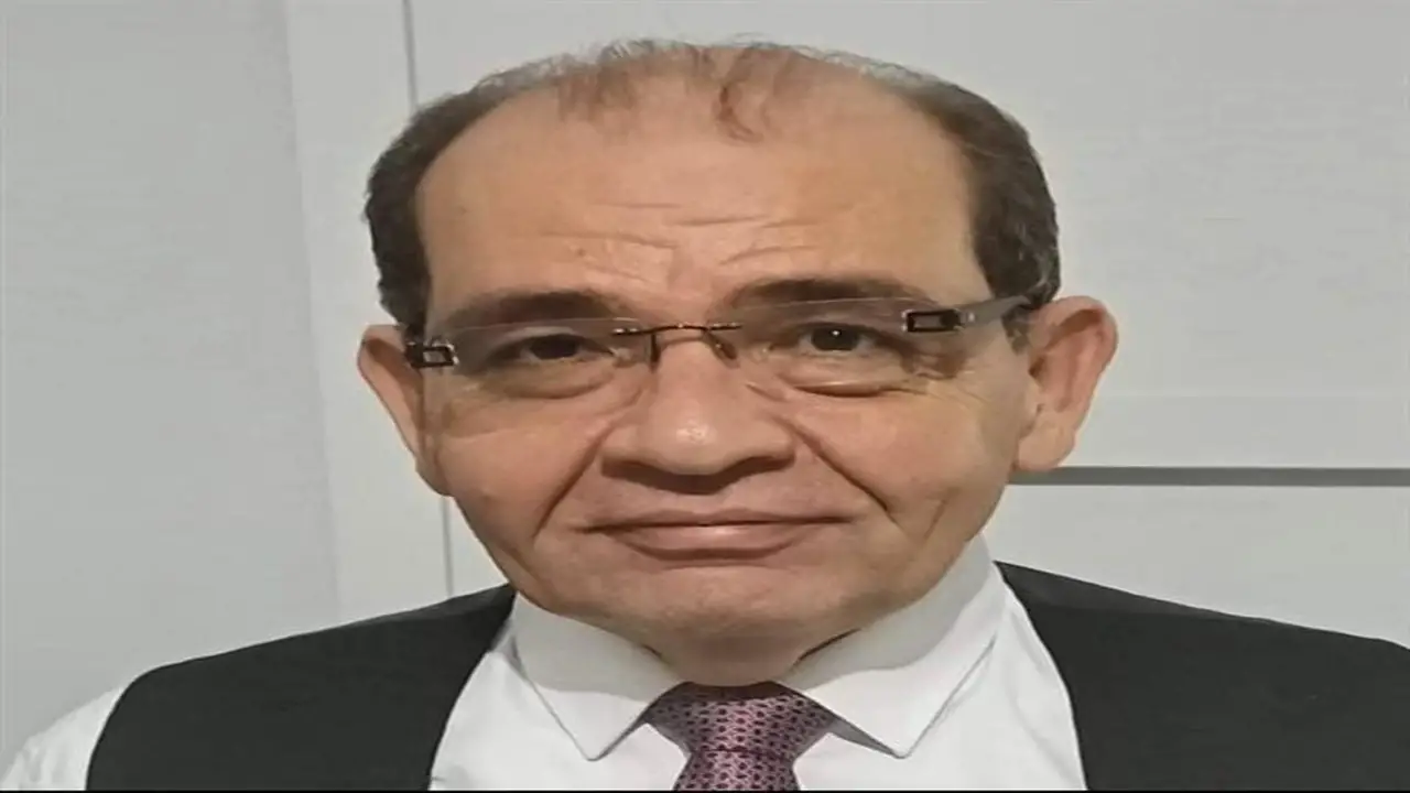 أحمد السقا: الفنان أو الحمار الوحشي؟