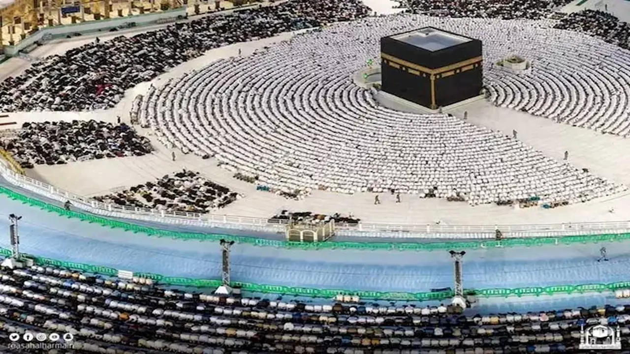 وزارة السياحة تستعرض ضوابط عمرة 1448هـ وتطبيق ‘رفيق’ لـ600 شركة سياحة