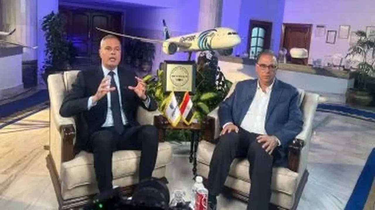 الطيار أحمد عادل: مصر للطيران تسعى للوصول إلى 100 وجهة دولية قريبًا