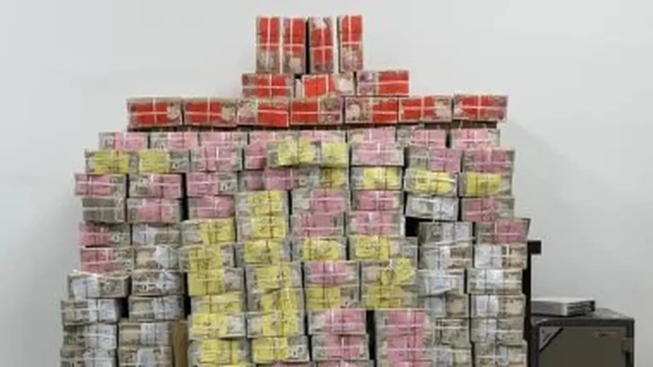 العراق يصادر 127 مليار دينار و24 مليون دولار في قضايا فساد
