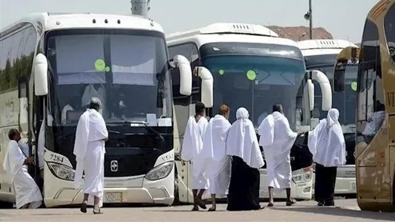 العمرة البرية 1448: ضوابط جديدة تشمل موديلات حديثة للحافلات وتطبيق نظام تتبع إلكتروني