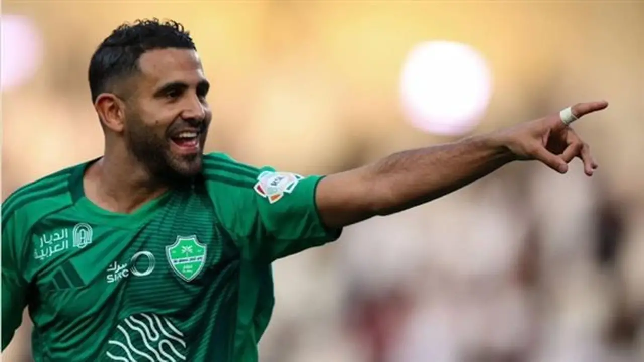كومو الإيطالي يسعى لضم رياض محرز في إطار العودة لدوري أبطال أوروبا