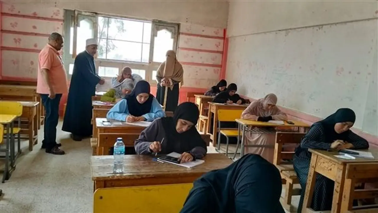 الغرفة المركزية لامتحانات الثانوية الأزهرية: انتظام امتحان التفسير في القسم الأدبي