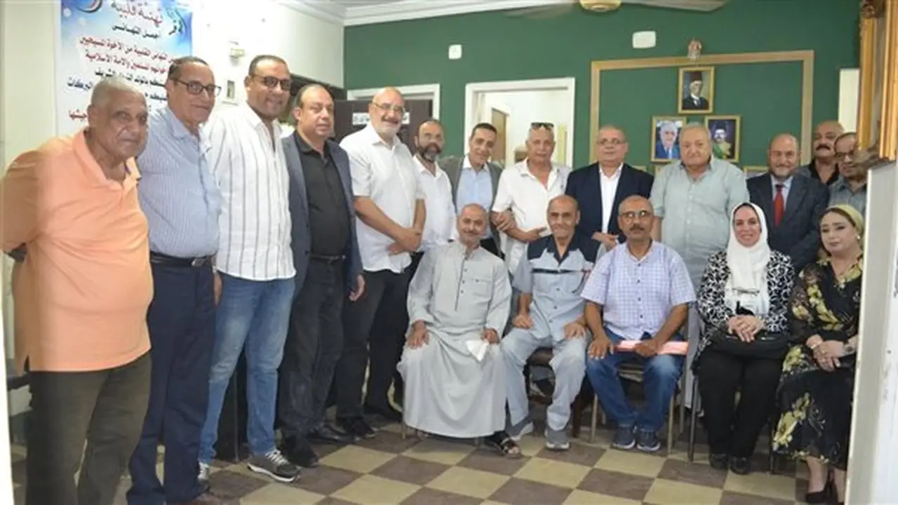 اللجنة المشرفة على اختيار اللجنة العامة للوفد في الغربية تعقد اجتماعها الأول