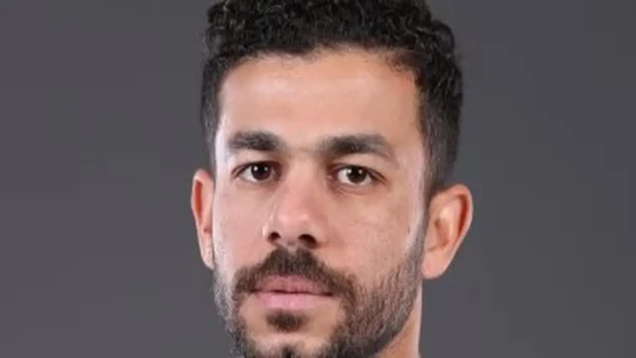النادي المصري يجدد عقد الظهير الأيسر عمرو سعداوي حتى موسم 2028/2027