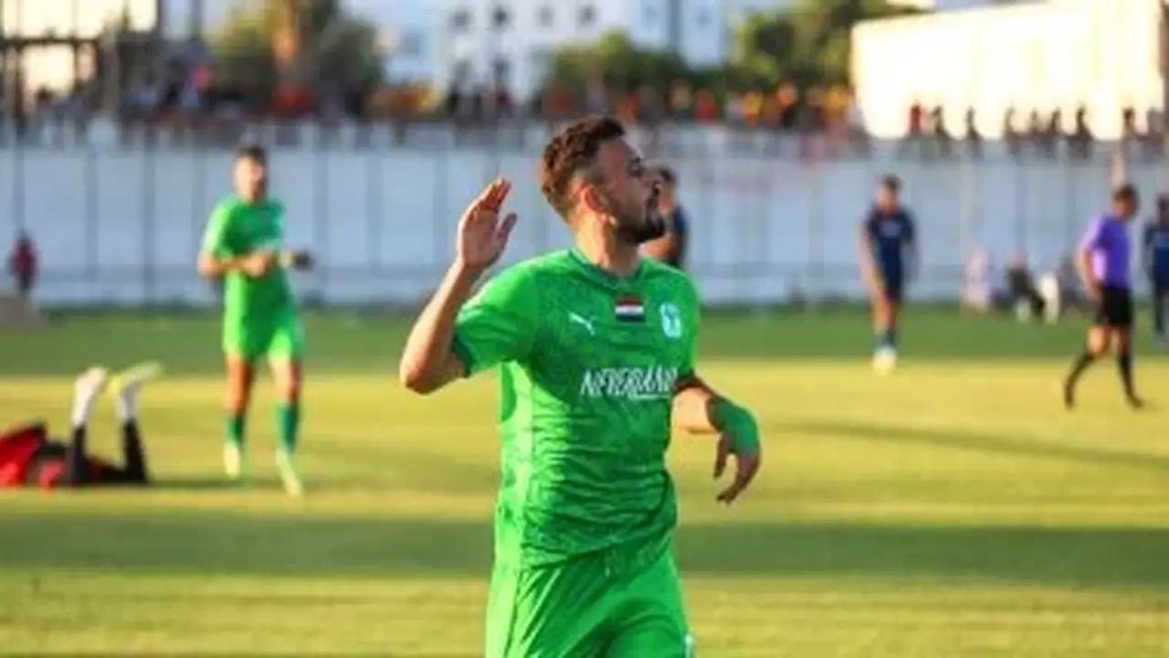 المصري يدرس تجديد عقد صلاح محسن بعد اهتمام اتحاد العاصمة الجزائري