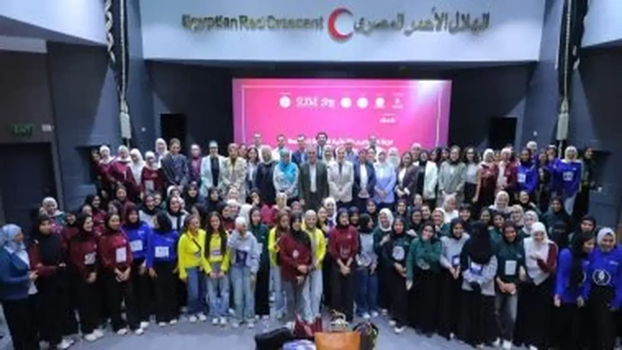 المصرية للاتصالات تبدأ تقييم مشروعات طالبات برنامج “هي تقود” استعدادًا للمرحلة النهائية