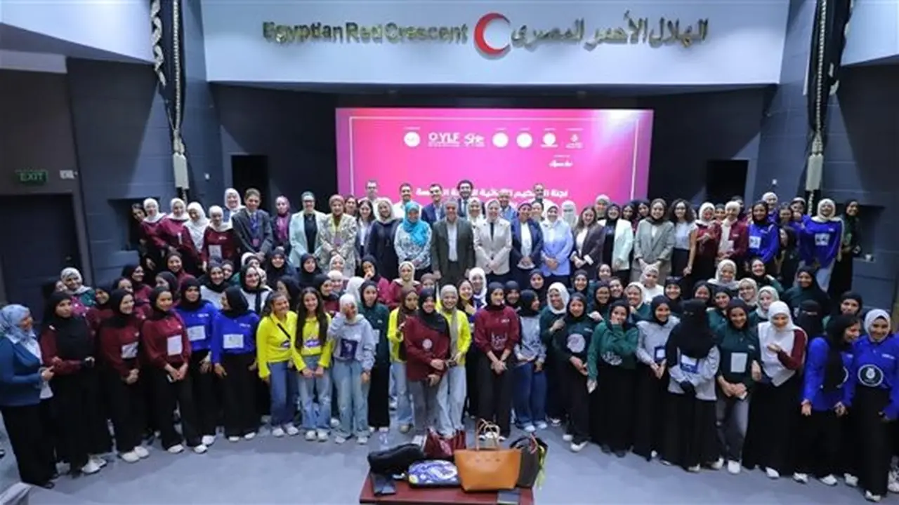 المصرية للاتصالات تدعم رائدات الأعمال بتقييم مشروعات طالبات برنامج ‘هي تقود’