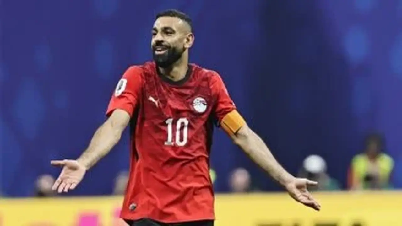 أسباب تعثر انتقال محمد صلاح إلى الدوري السعودي