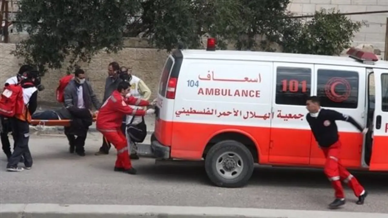 الهلال الأحمر الفلسطيني: 5 إصابات نتيجة هجوم للمستوطنين على قرية فرعتا بالضفة الغربية