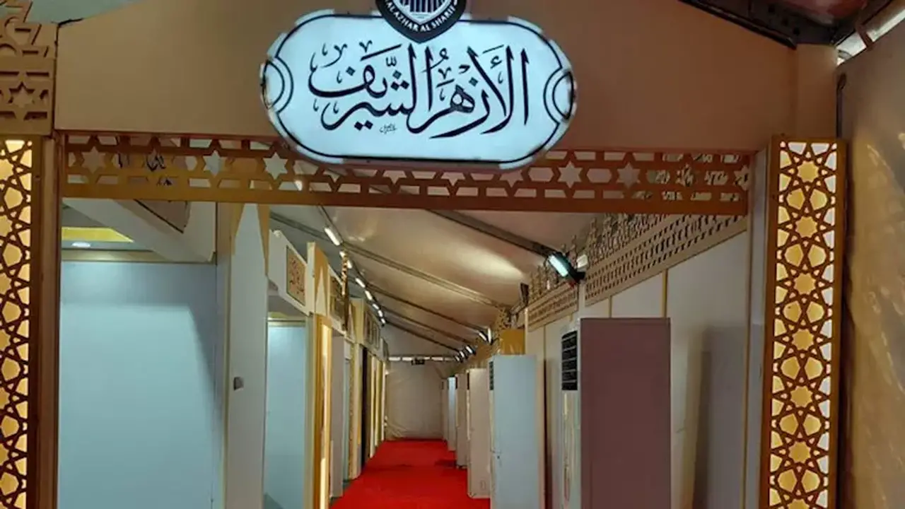الأزهر يفتتح جناحه في معرض مكتبة الإسكندرية الدولي للكتاب بإصدارات متنوعة