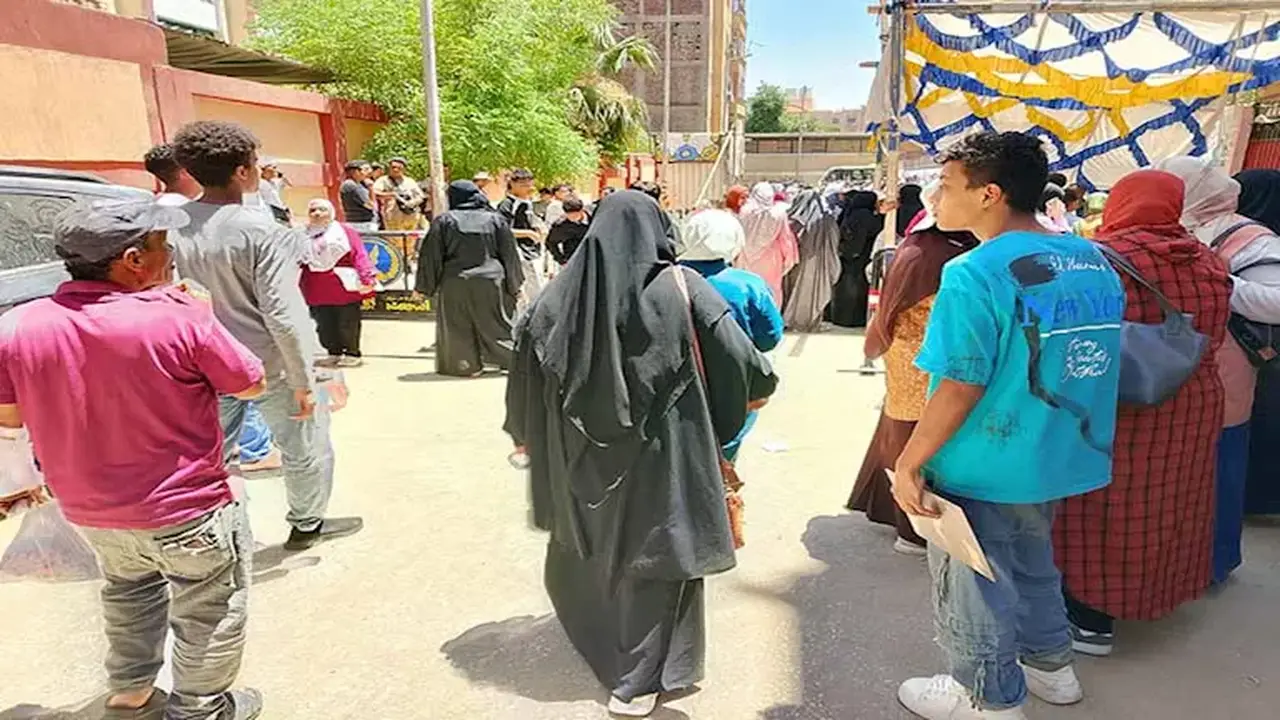 انتظام امتحانات الثانوية العامة في المنيا: هدوء وانضباط دون غش أو حالات مرضية
