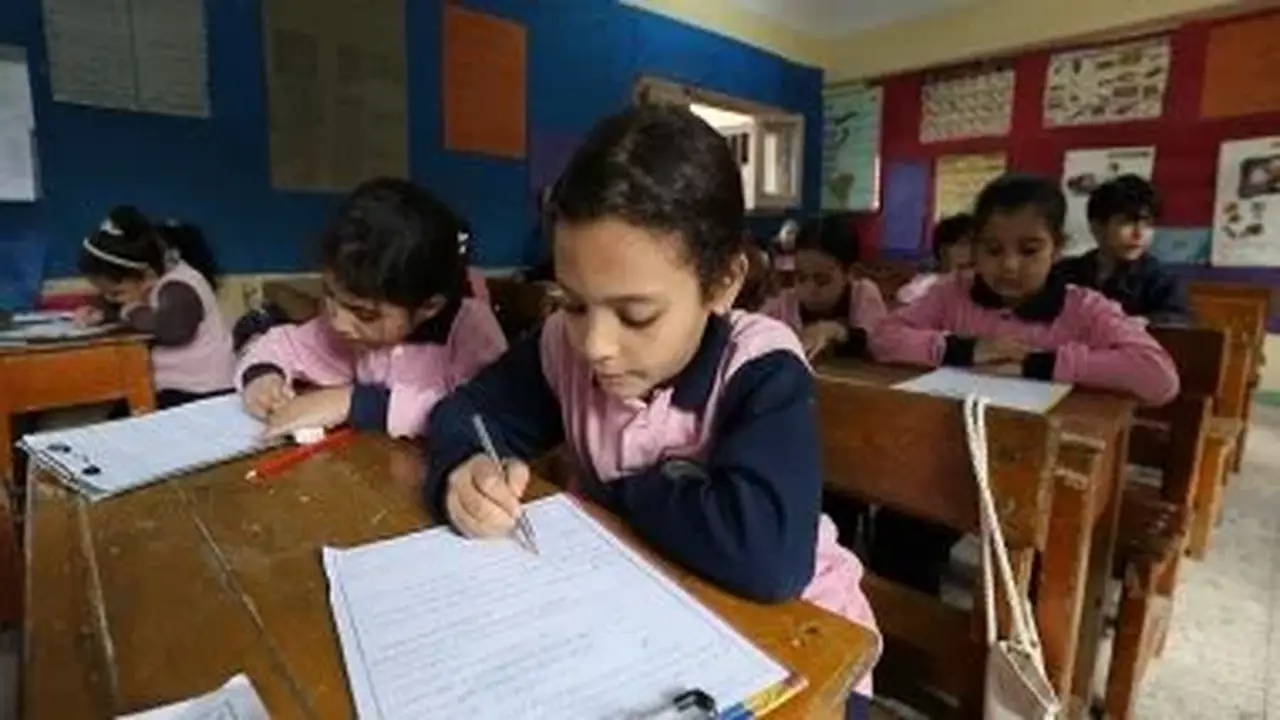 بدء امتحانات الدور الثاني لطلاب صفوف النقل في محافظة الجيزة اليوم
