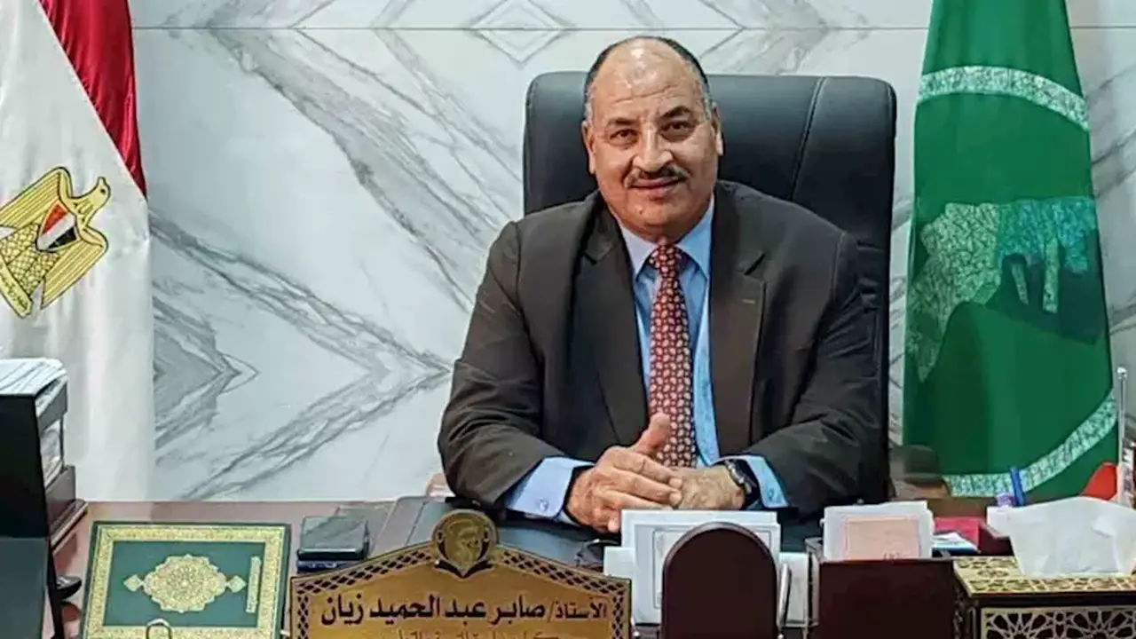 حالات انهيار عصبي وضبط سماعات إلكترونية في لجان المنيا قبيل امتحانات اليوم