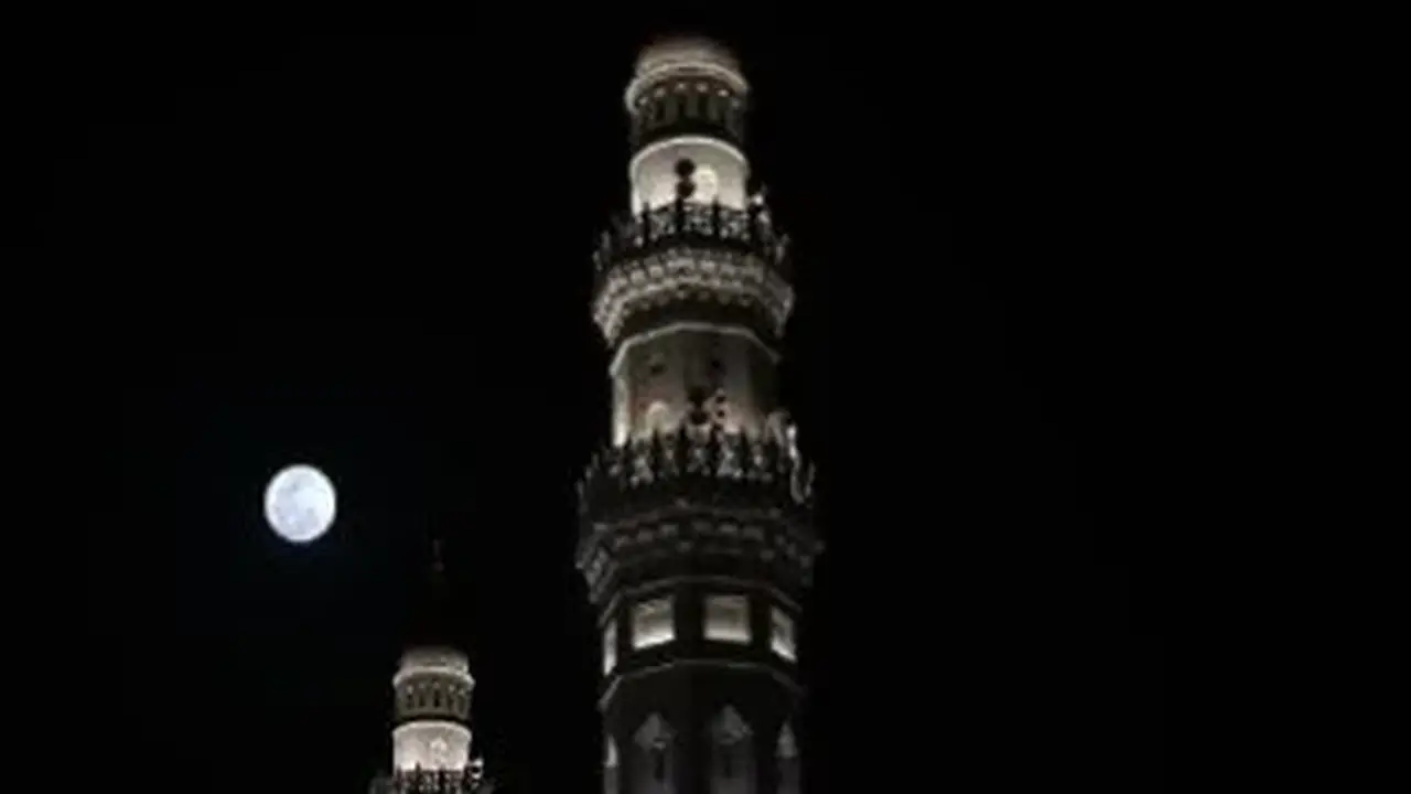 مواعيد وأسماء القمر البدر لعام 2026 بالتفصيل