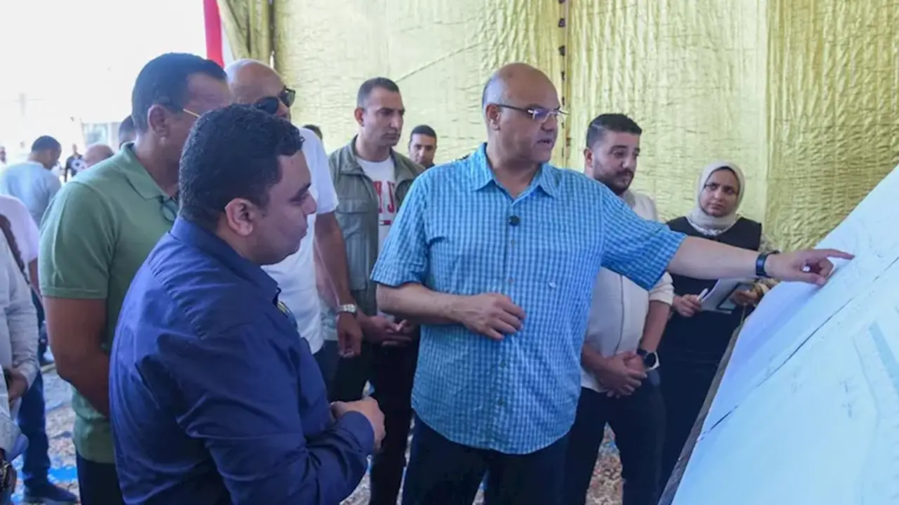 بتكلفة 10 ملايين جنيه.. انطلاق تطوير شارع الفتح في حي العجمي بالإسكندرية – صور