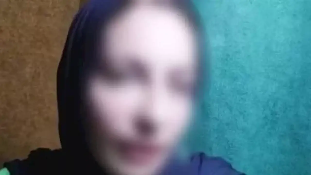 بدء إعادة محاكمة موظفة بتهمة تزوير مفردات راتب طليقها في أسيوط
