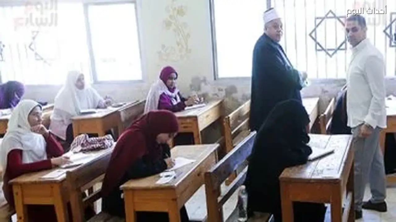 بدء امتحانات مادة اللغة الفرنسية للقسم الأدبي بالشهادة الثانوية الأزهرية
