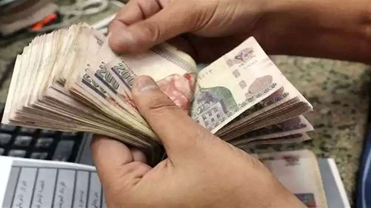 موعد صرف المرتبات بالزيادة الجديدة 2026 بدءًا من يوليو الجاري