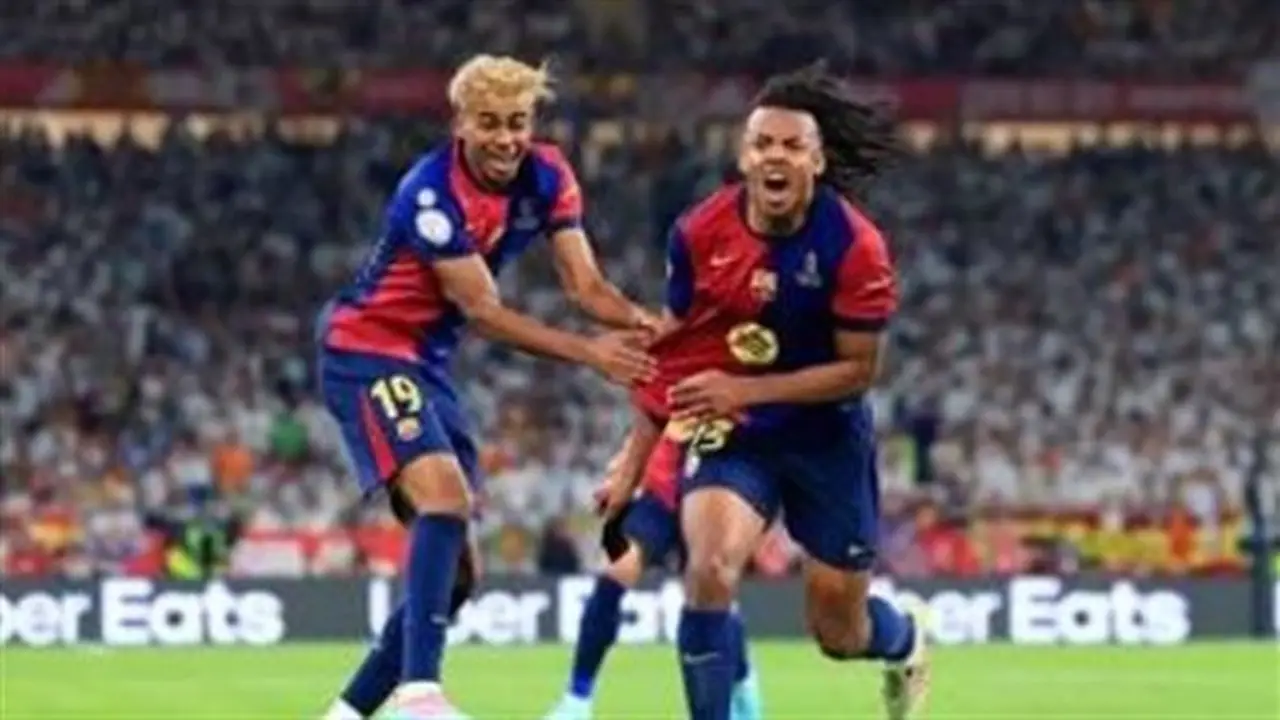برشلونة يحدد سعر كوندي.. وبايرن ميونخ يواجه شروط البارسا