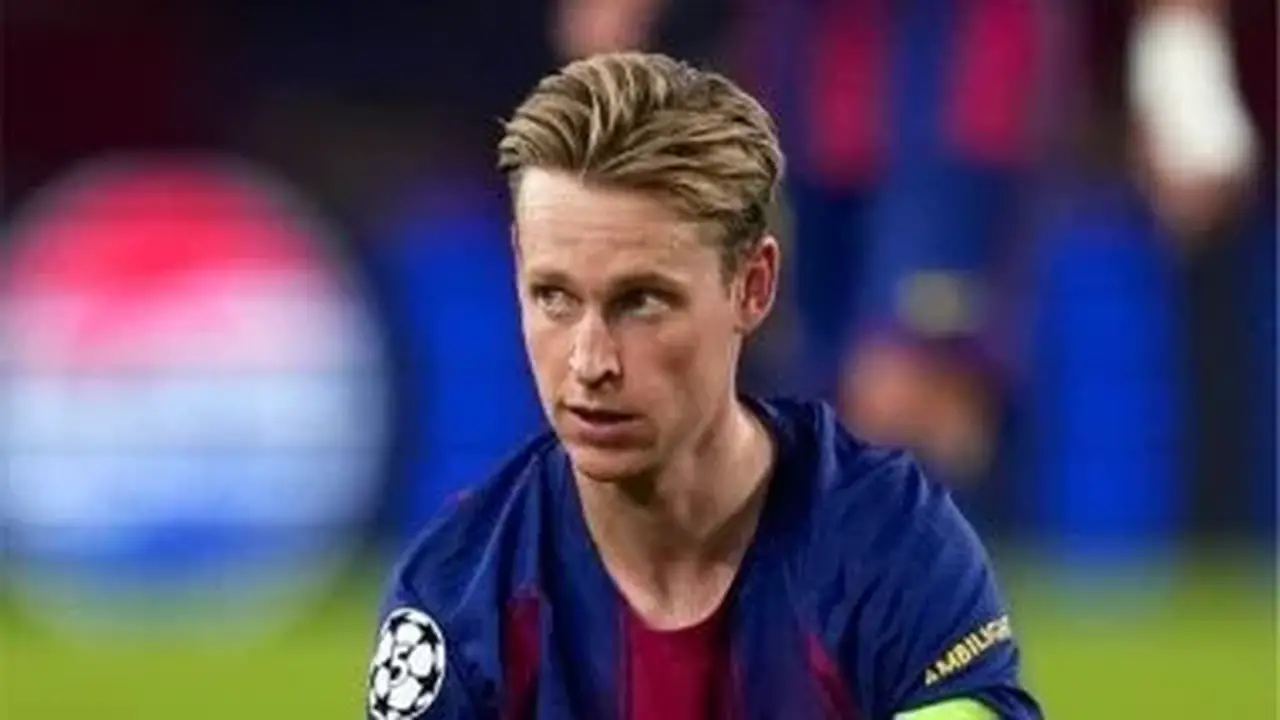 برشلونة يكشف عن إصابة دي يونج بتمزق في الركبة اليمنى