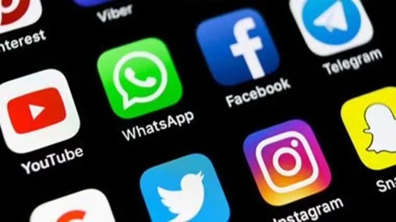 بريطانيا تفرض حظرًا ليليًا على وسائل التواصل الاجتماعي للمراهقين