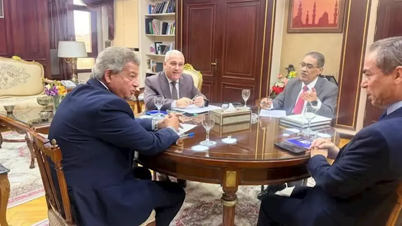 ضياء رشوان ورؤساء الهيئات الإعلامية يحددون ملامح مؤتمر الإعلام بعد دعوة الرئيس السيسي
