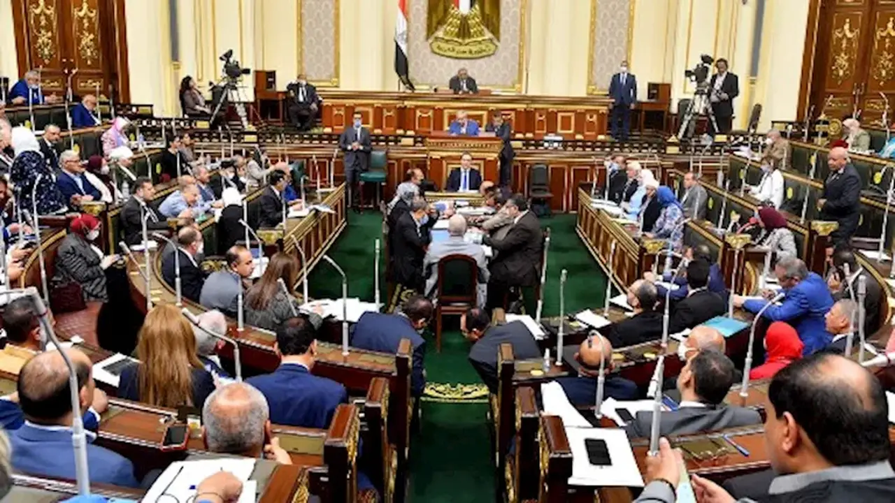 تحرك برلماني عاجل لمحاسبة نقيب الموسيقيين بعد إساءته لأهالي الشرقية
