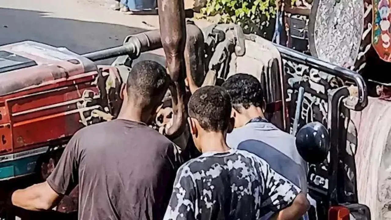 تطورات حالة طفل طوخ بعد الاعتداء عليه: والد الطفل يكشف التفاصيل (فيديو وصور)