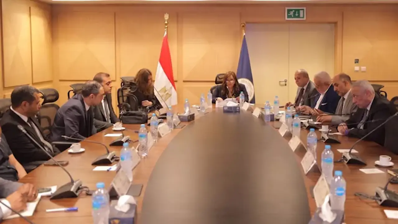 بيان هام من وزارة السياحة حول ضوابط العمرة لعام 1448هـ