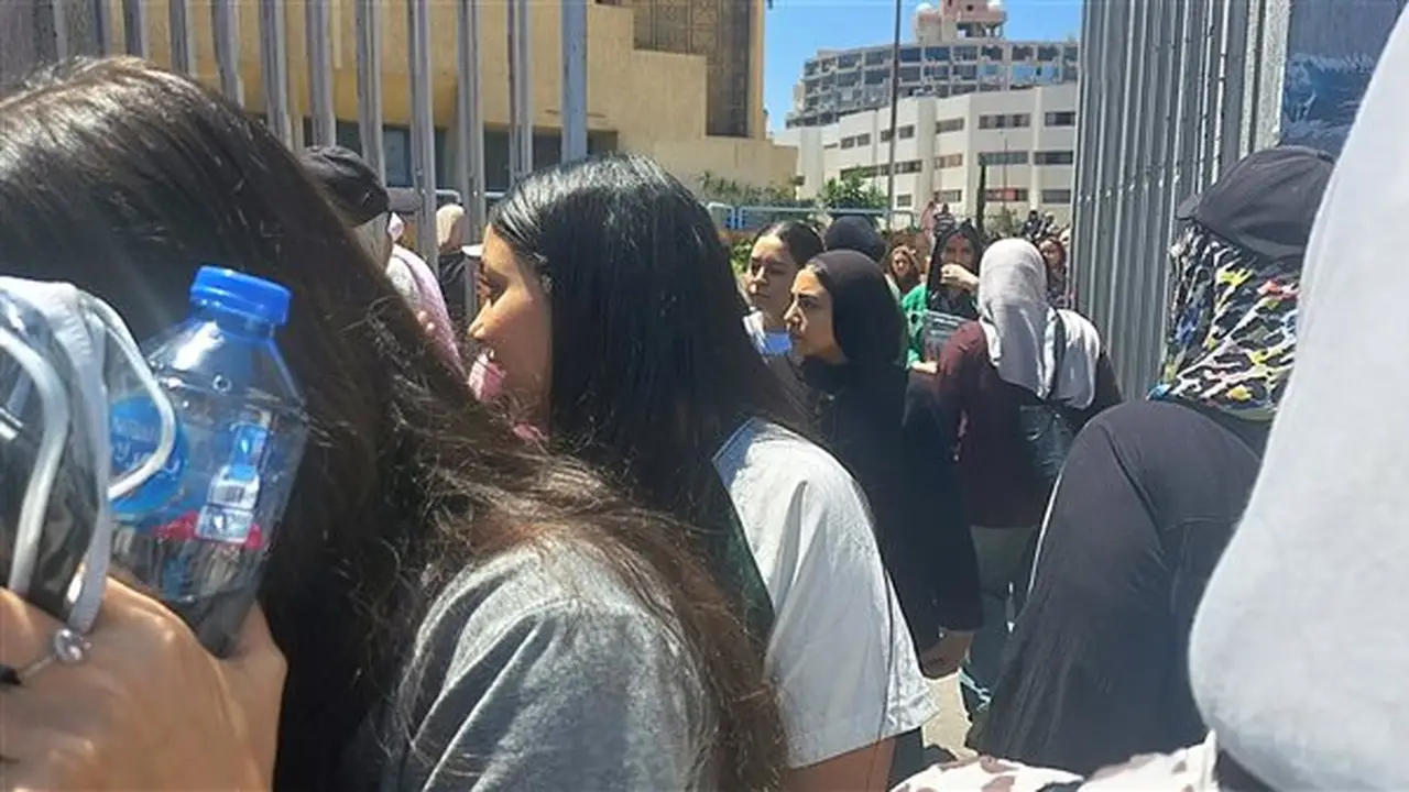 تباين آراء طلاب الثانوية العامة بالإسكندرية حول امتحان الرياضيات البحتة