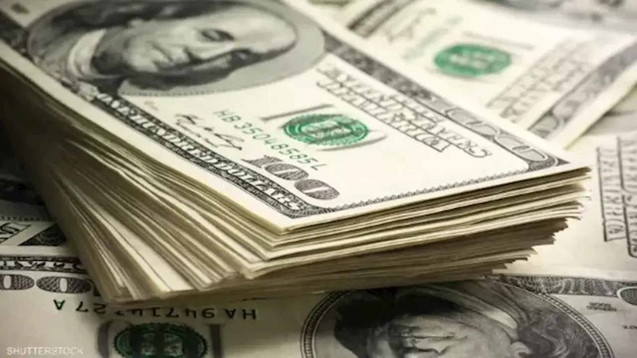 تراجع سعر الدولار مقابل الجنيه في 8 بنوك بنهاية تعاملات الخميس