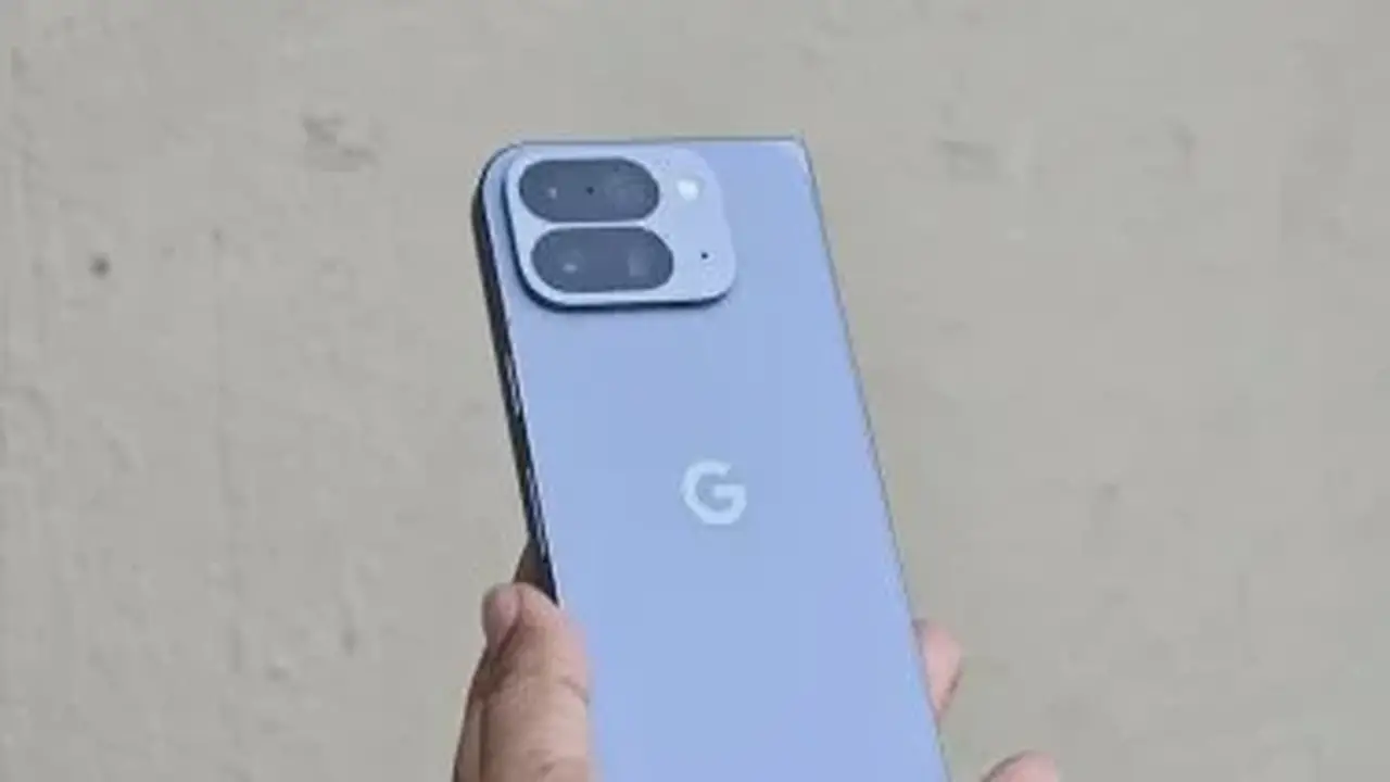 تسريب يكشف تصميم هاتف Google Pixel 11 Pro Fold قبل الإعلان الرسمي