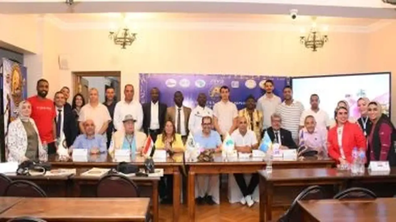 افتتاح البطولة الأفريقية للكرة الطائرة للناشئين والناشئات في الإسكندرية