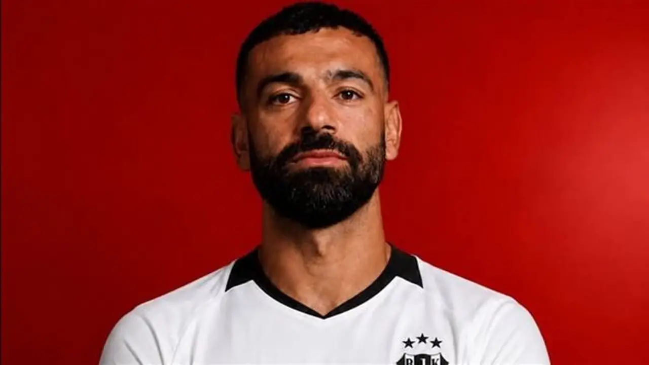 تقارير تركية: مفاوضات حاسمة حول انتقال محمد صلاح إلى بشكتاش