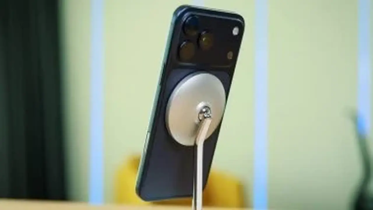 تقرير: هاتف iPhone 18 Pro سيأتي بسمك أكبر من iPhone 17 Pro