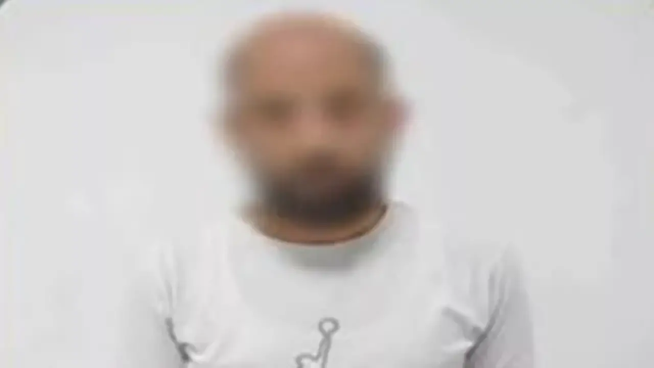 ضبط صاحب محل في الشرقية بعد تهديد سيدة بمادة كاوية